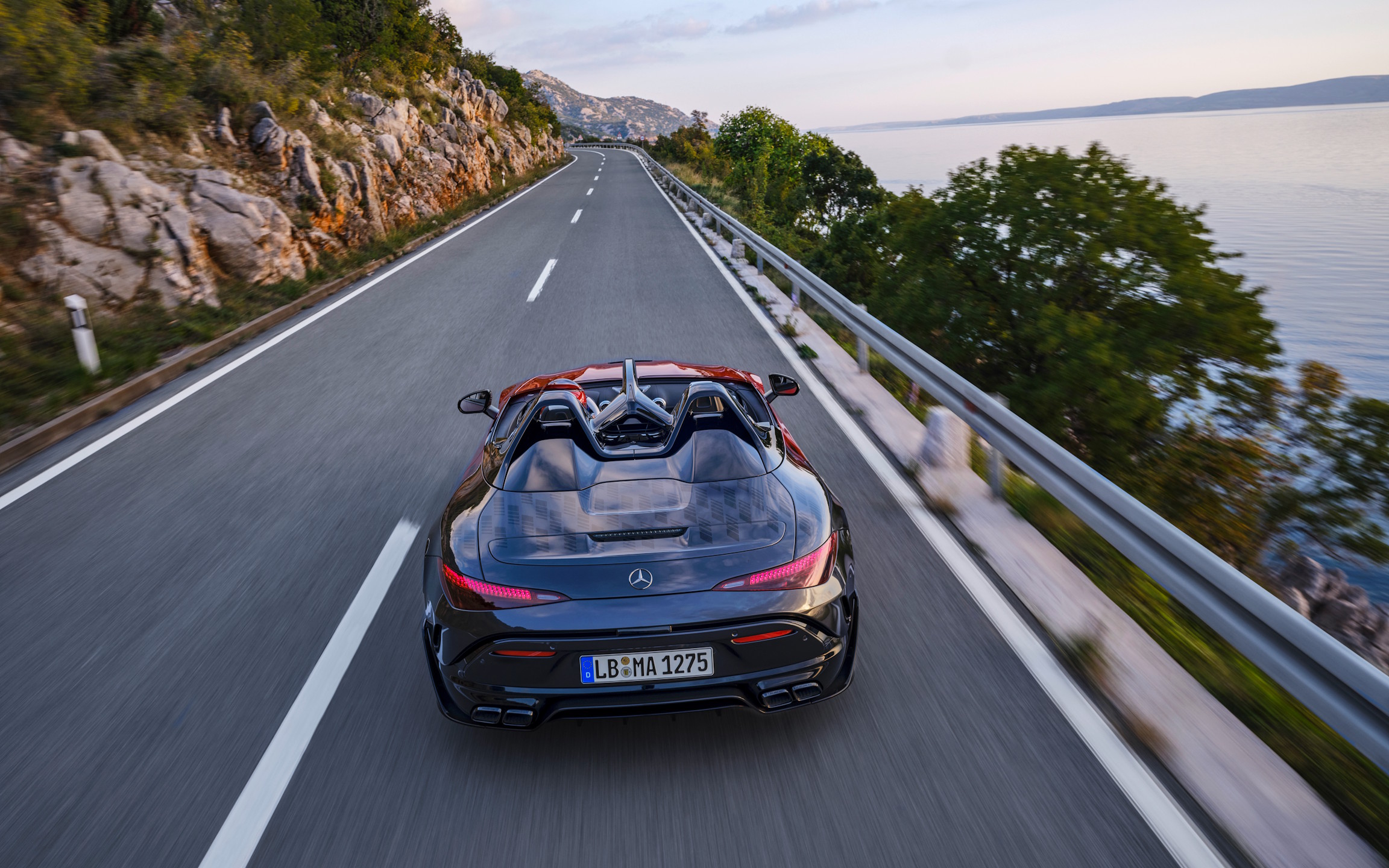 2025_amg-PureSpeed_r232_3